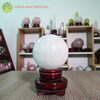 Cầu thạch anh trắng dừa nặng 0.793kg, đường kính 8.2 cm