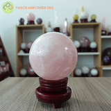  Cầu thạch anh hồng nặng 2.48kg, đường kính 11.8cm 