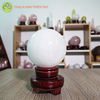 Cầu thạch anh trắng dừa nặng 0.978kg, đường kính 8.8cm