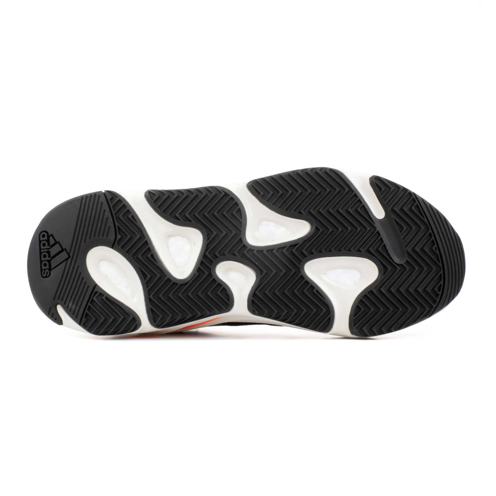 Adidas Yeezy Boost 700 