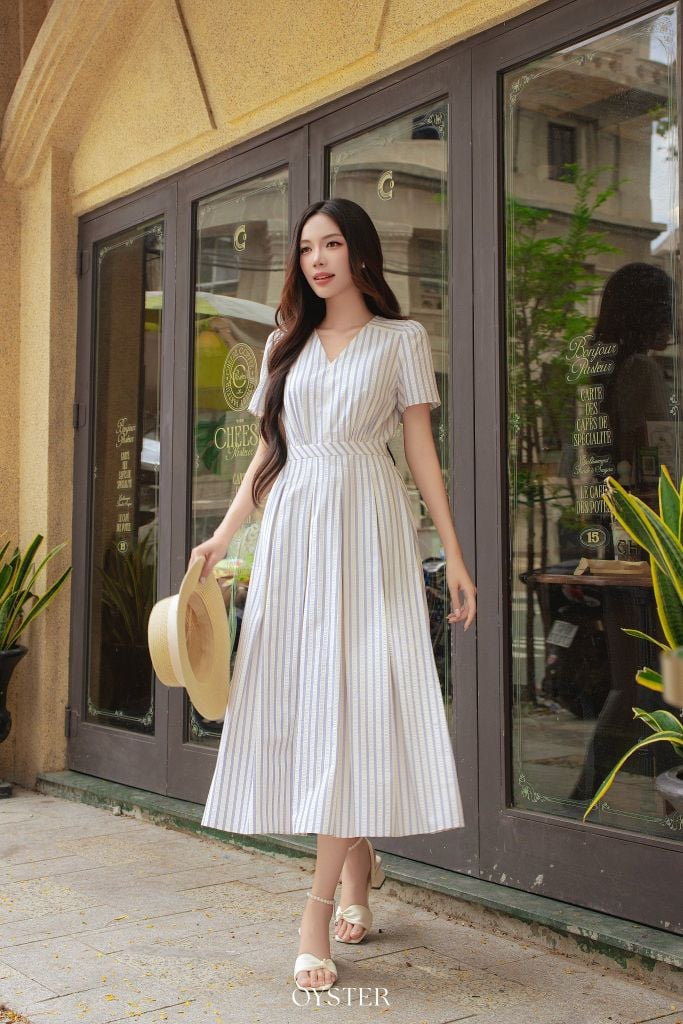 Đầm Emely