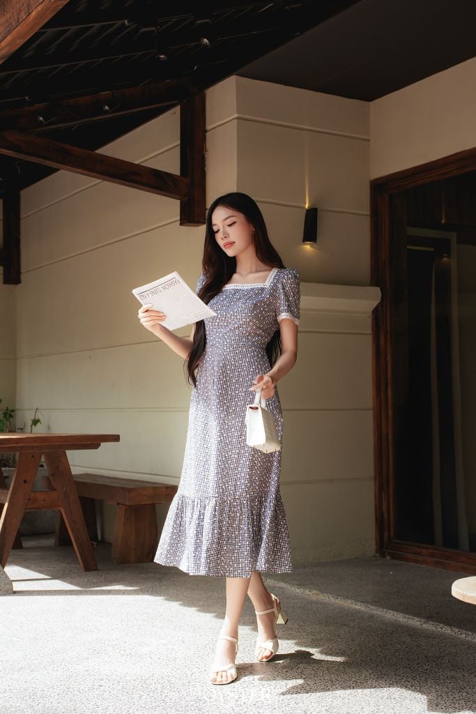 Đầm Mirabel