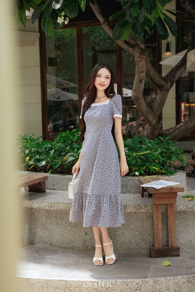 Đầm Mirabel
