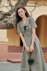 Đầm Hely