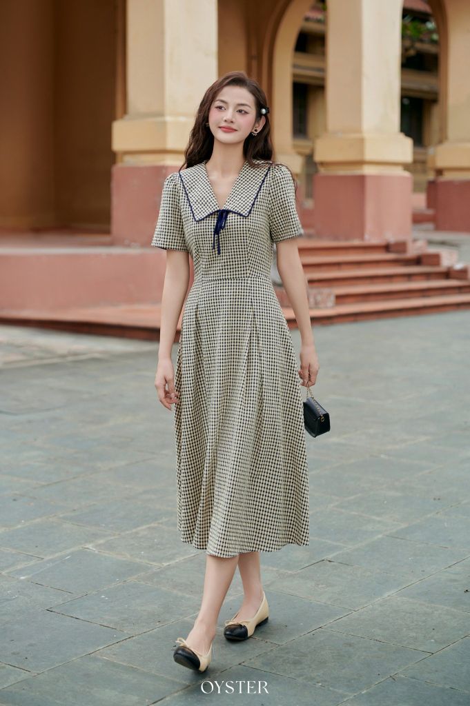 Đầm Hely