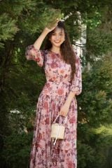 Đầm Adela