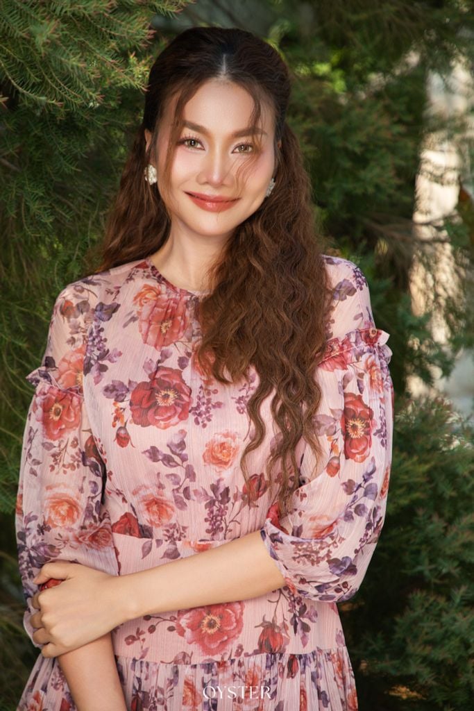 Đầm Adela