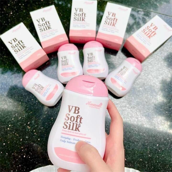  Dung dịch vệ sinh Hana VB Soft & Silk 150g (hồng) 