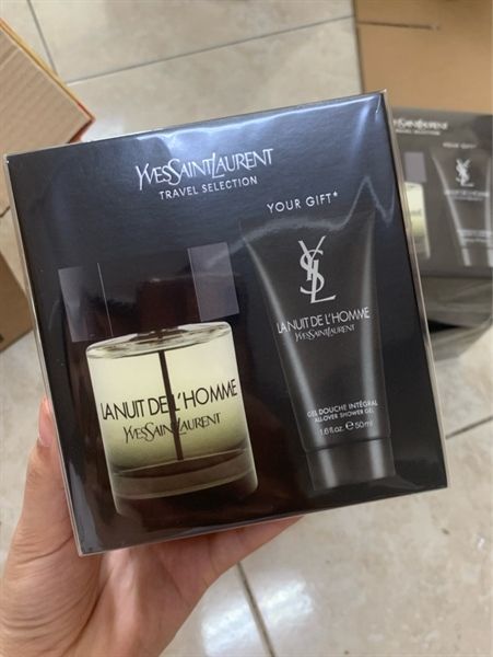  Set Yves Saint Laurent La Nuit De L'Homme EDT 100ml (100ml + sữa tắm 50ml) 