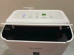 Máy hút ẩm Sharp DW-D12A-W 12 lít