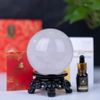 Quà Tặng Sếp Quả Cầu Phong Thủy đá thạch anh trắng đường kính 9,2cm