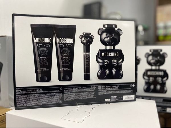 Set Nước Hoa MOSCHINO Đen Toy Boy EDP