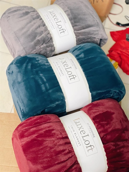 Berkshire luxe loft blanket sale