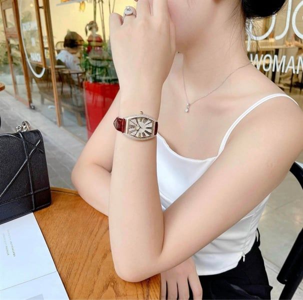 Đồng Hồ Nữ CHRISTIAN VAN SANT Chic Women's Watch