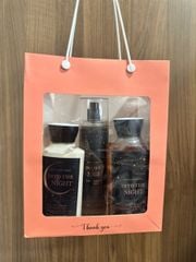 Set BATH & BODY WORKS BBW Into The Night Body Wash 295ml + Lotion 236ml + Body Mist 236ml