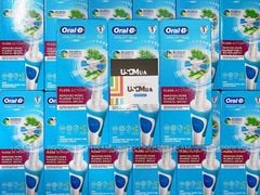 Bàn Chải Điện ORAL-B Vitality Plus Flosd Action