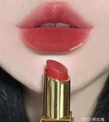 Son TOM FORD Lip Color Rouge À Lèvres