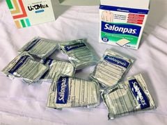 Miếng Dán SALONPAS Pain Relieving Patch