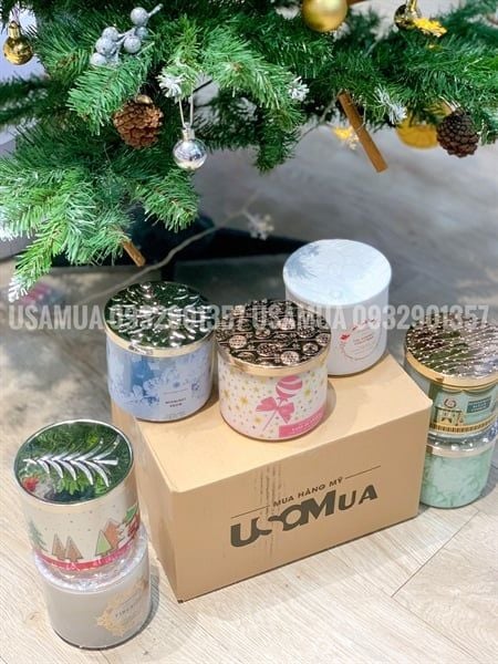 Nến Thơm WHITE BARN 411g