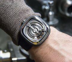 Đồng Hồ SEVENFRIDAY, 47mm