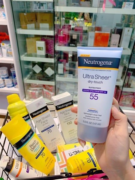 Kem Chống Nắng NEUTROGENA Ultra Sheer Dry-Touch