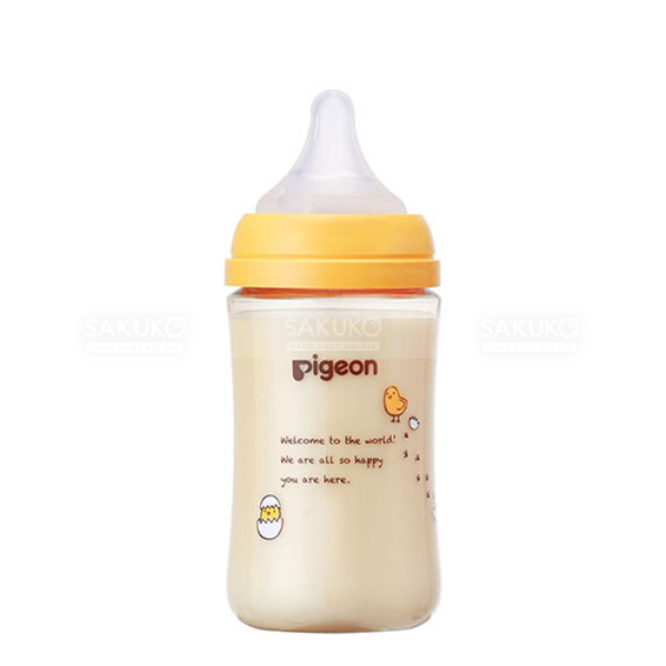 PIGEON- Bình sữa nhựa cổ rộng hình gà con 240ml