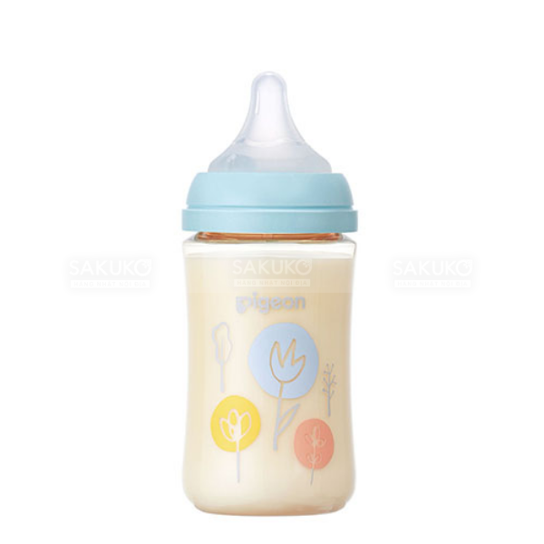 PIGEON- Bình sữa nhựa cổ rộng hình hoa 240ml