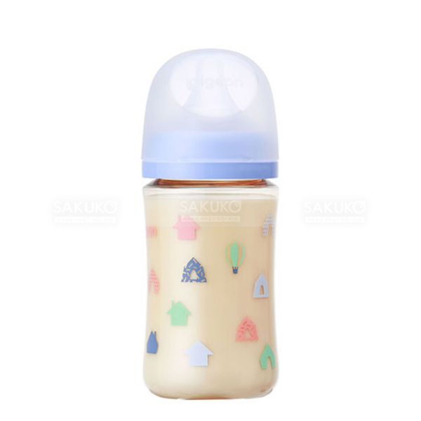 PIGEON- Bình sữa nhựa cổ rộng hình ngôi nhà 240ml