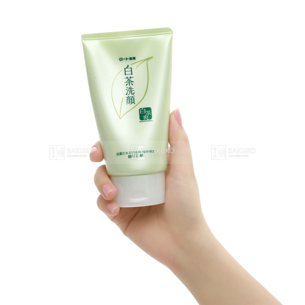ROHTO- Sữa rửa mặt trà xanh ngăn ngừa mụn dạng kem 120g