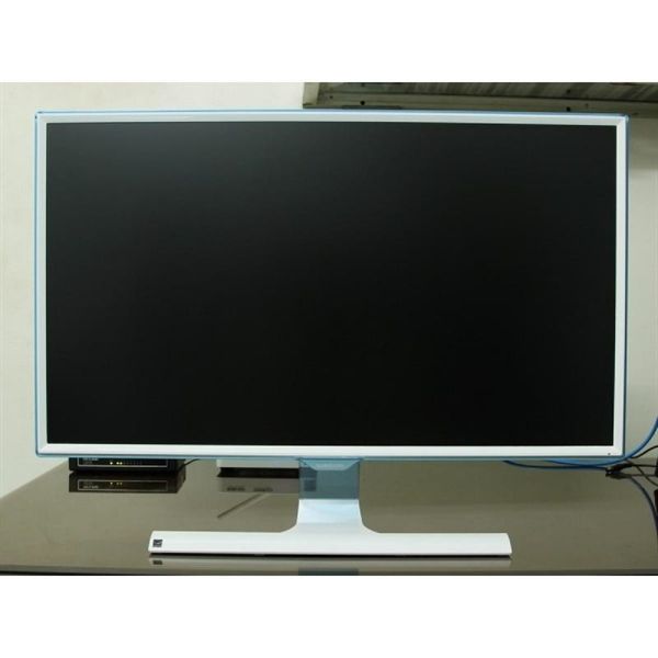 Màn Hình Máy Tính LCD Samsung 32ich E360 60Hz 2ND