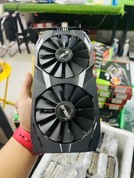 VGA Asus Dual RX 580-4Gb