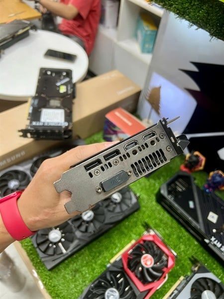 Card Màn Hình VGA Asus ROG Strix GTX 1080-8GB 2ND