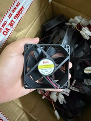 Quạt tản nhiệt 8cm dày 2.5cm / Điện áp DC 12V ( fan case 8cm ) Mới