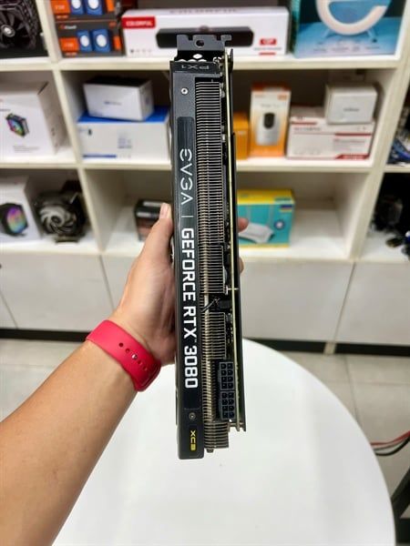 Card Màn Hình VGA EVGA GeForce RTX™ 3080-10GB XC3 ULTRA GAMING GDDR6X V2 2ND