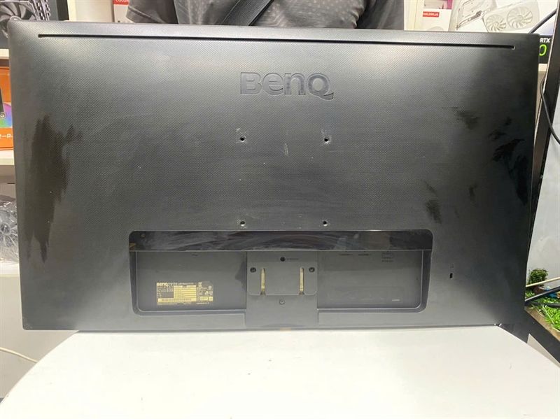 Màn Máy Tính LCD BenQ 28inch 2870 Full HD IPS LED 2ND