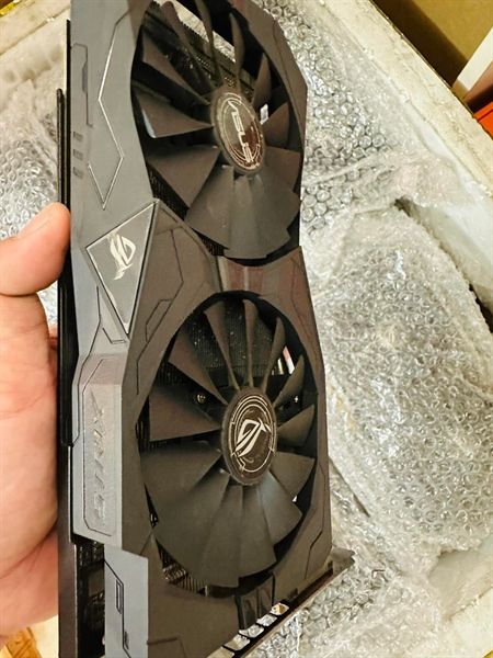 Card Màn Hình AMD VGA Asus Rogtrix Gaming RX 570-8GB 2ND