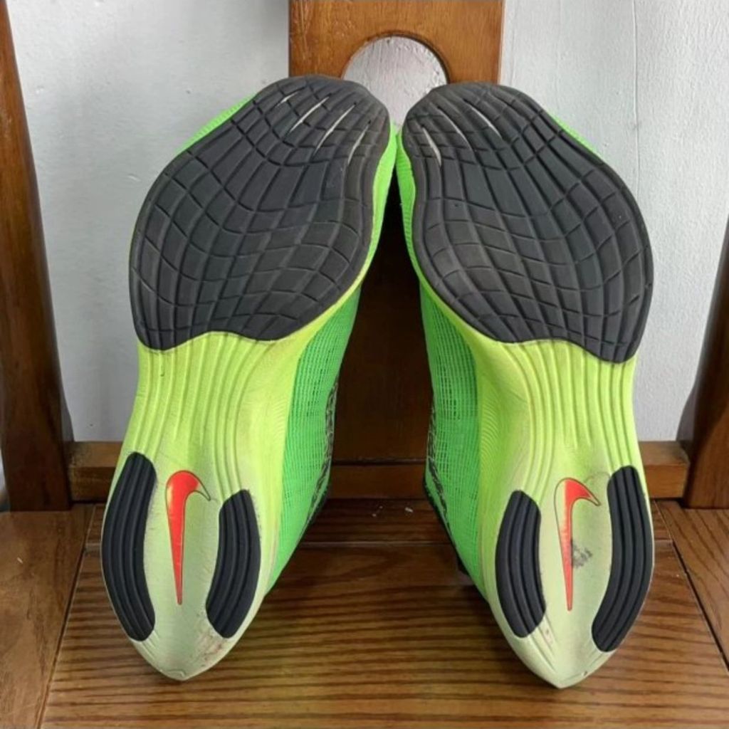 nike vaporfly 42