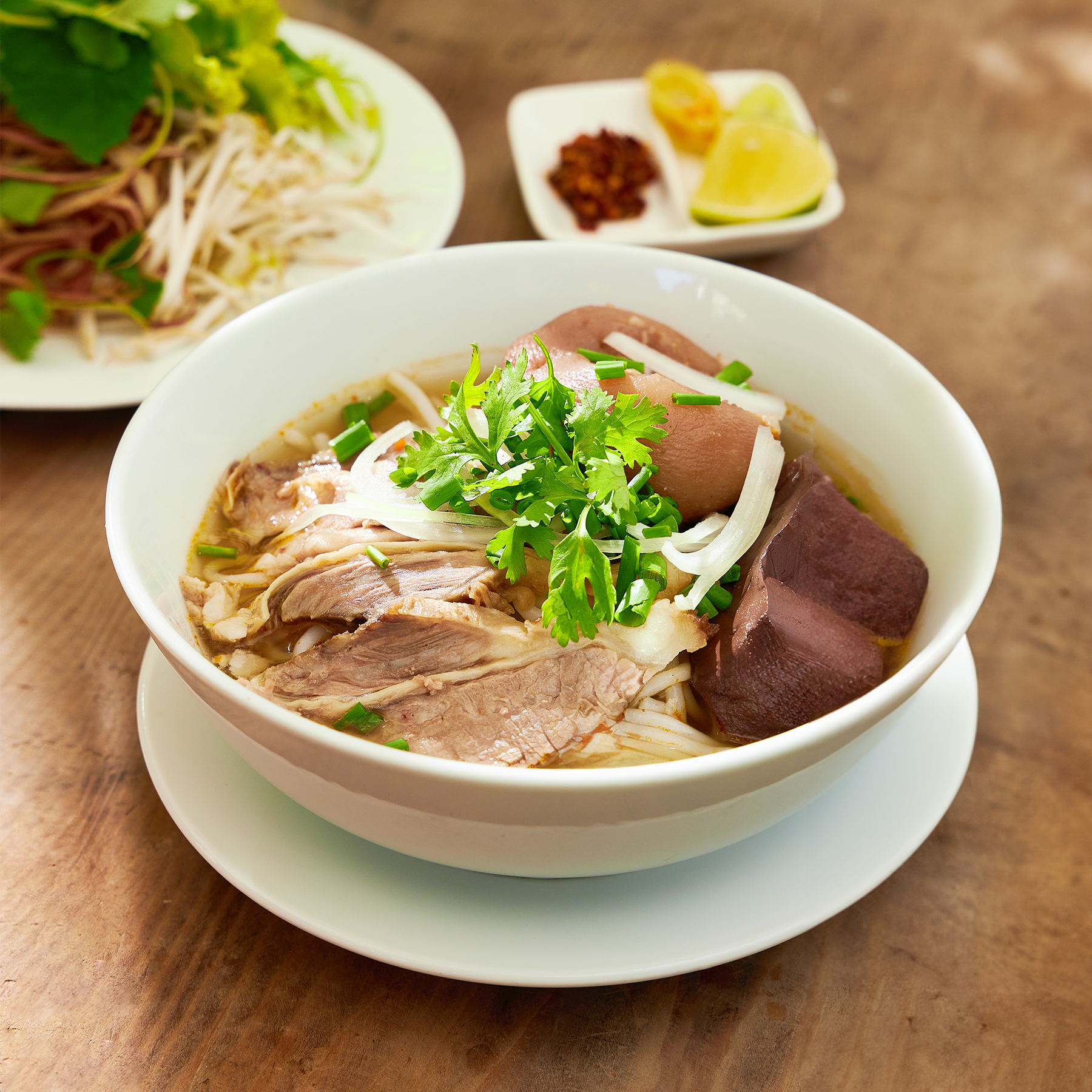  Bún Bò Huế Giò - Nạm - Chả (Tôm + Cua) 