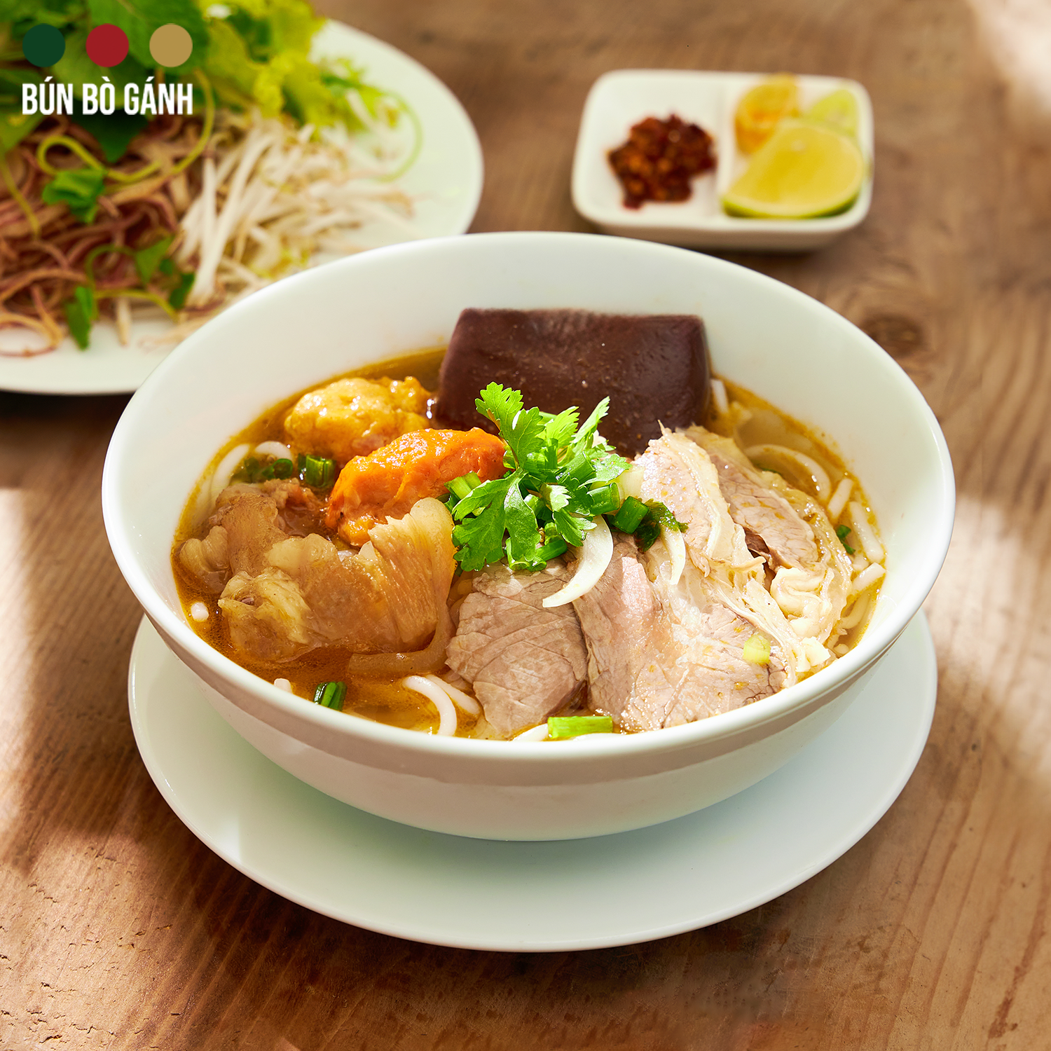  Bún Bò Huế Nạm - Gân - Chả (Tôm + Cua) 