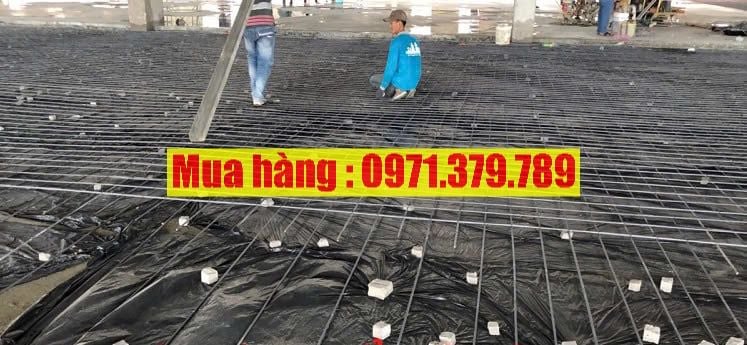 Nilon lót sàn màu đen đổ bê tông 2025 - Màng PE màu đen