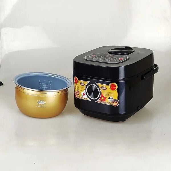 Nồi cơm điện nắp gài 1.8 Lít Ladomax HA-7218