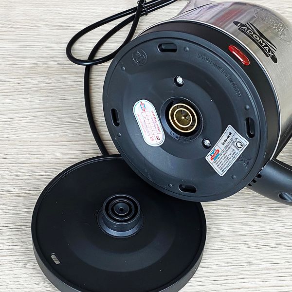 Ấm đun siêu tốc Ladomax HA-812