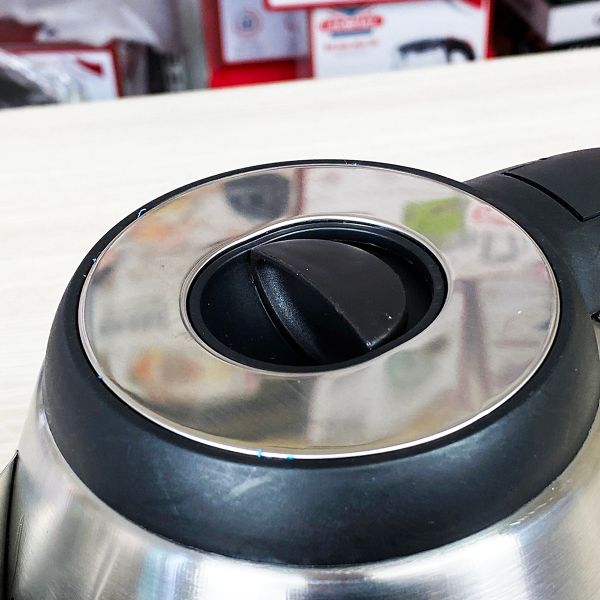 Ấm đun siêu tốc Ladomax HA-812