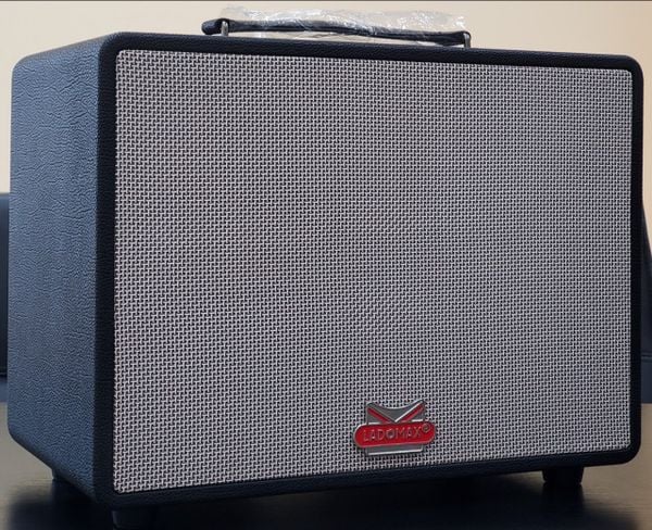 Loa karaoke xách tay cao cấp Ladomax  X-120 (Bass đơn 20cm)