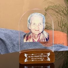 Hình Thờ Pha Lê KT011 - Có 2 Size 20-24cm