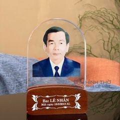 Hình Thờ Pha Lê KT011 - Có 2 Size 20-24cm