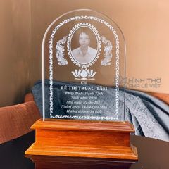 Hình Thờ Pha Lê Khắc 3D - KT013 - Có 2 Size 22-32cm