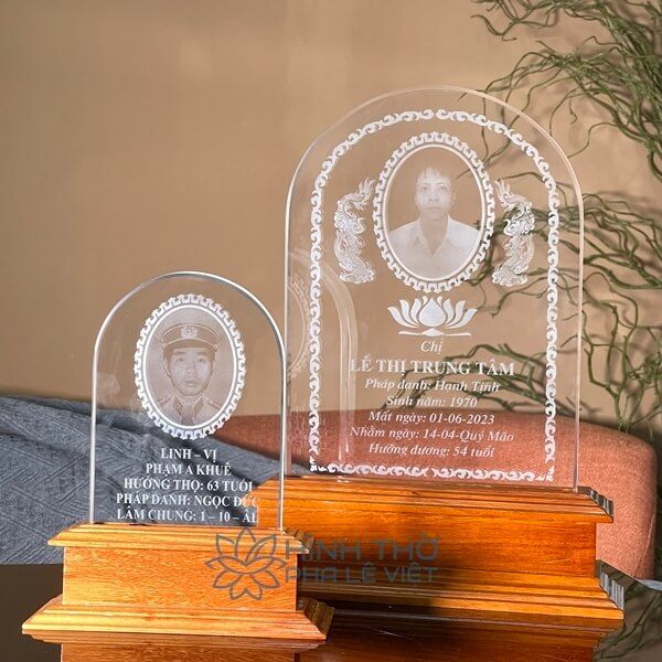 Hình Thờ Pha Lê Khắc 3D - KT013 - Có 2 Size 22-32cm