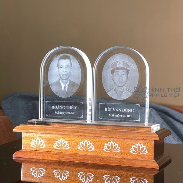 Ảnh Thờ Pha Lê Đôi Khắc 3D - KT024 - Cao 17cm