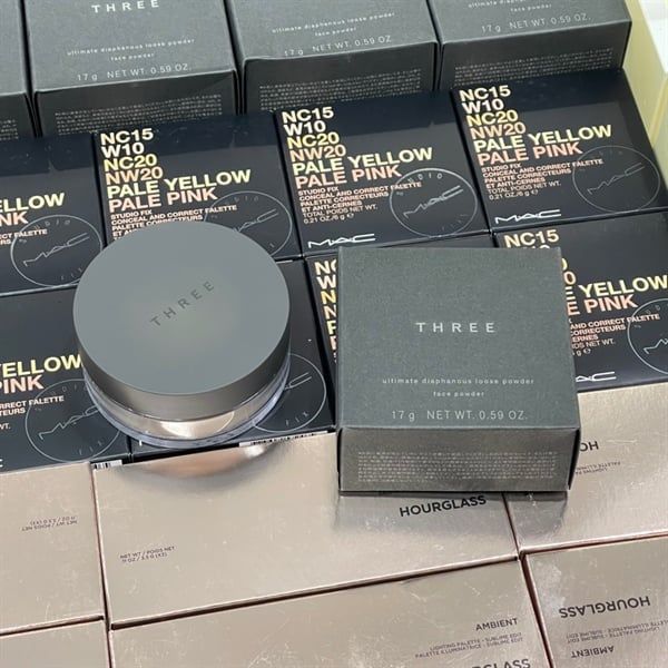  THREE Ultimate Diaphanous Loose Powder Face Phấn Phủ Bột 17g 